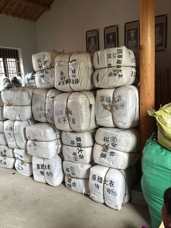 團(tuán)縣委青年企業(yè)家協(xié)會捐贈物品3